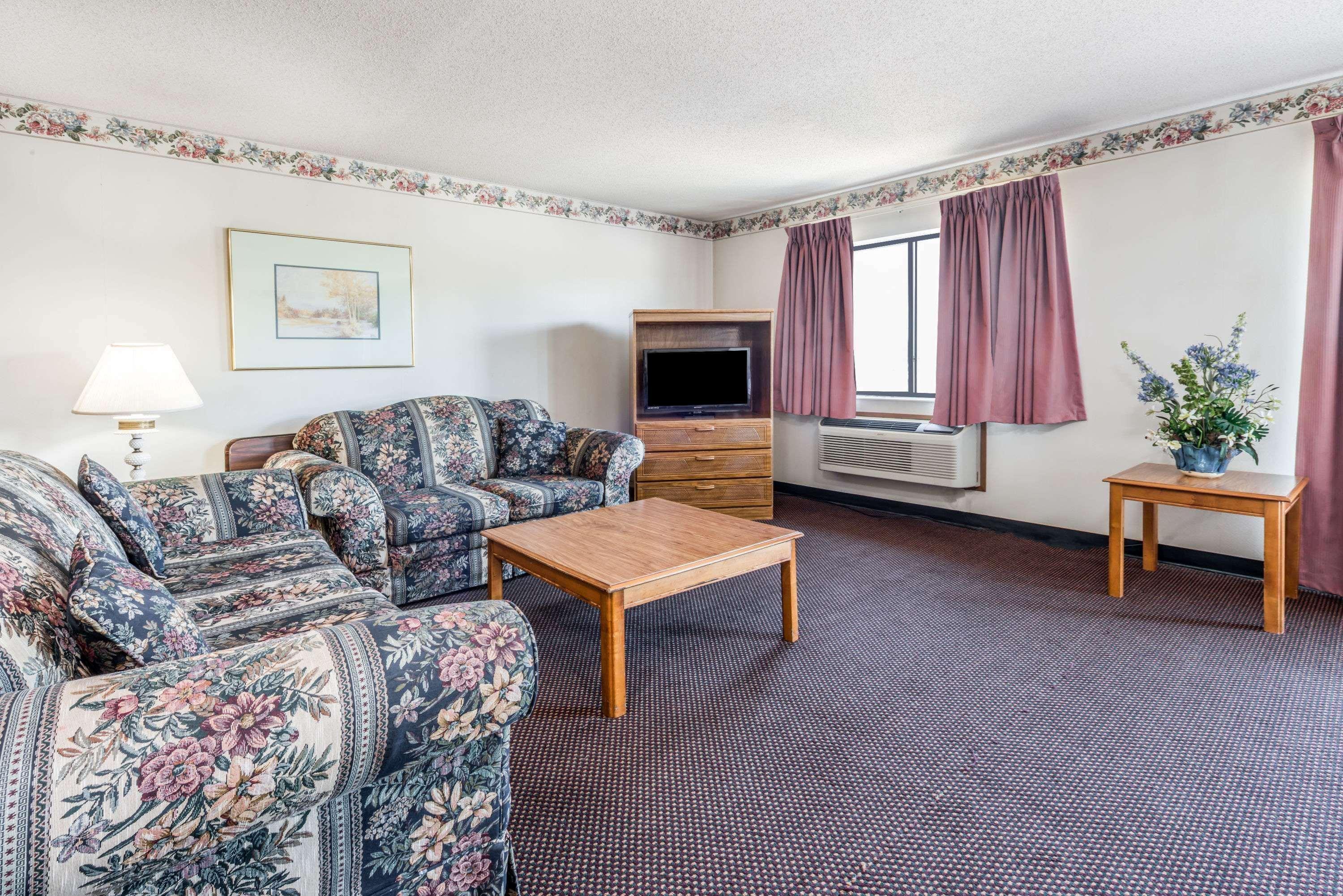 Hotel Super 8 By Wyndham